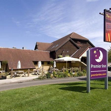 Premier Inn Peterborough - Ferry Meadows Zewnętrze zdjęcie