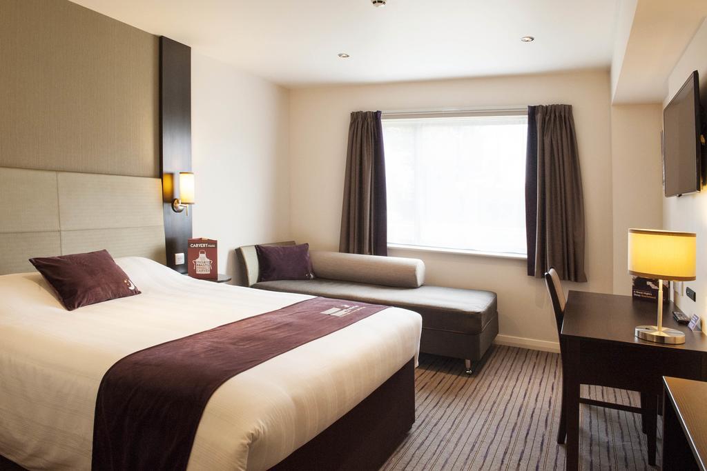 Premier Inn Peterborough - Ferry Meadows Zewnętrze zdjęcie