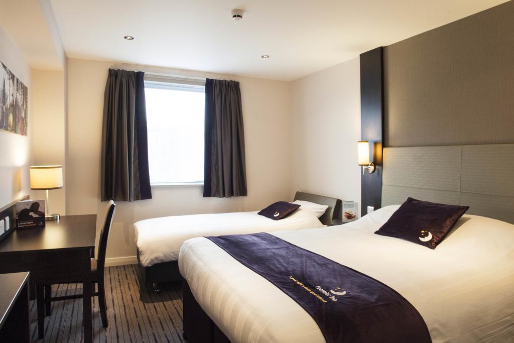 Premier Inn Peterborough - Ferry Meadows Zewnętrze zdjęcie