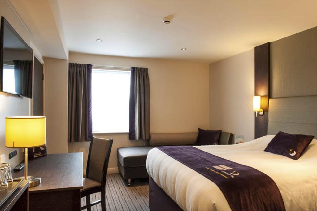 Premier Inn Peterborough - Ferry Meadows Zewnętrze zdjęcie