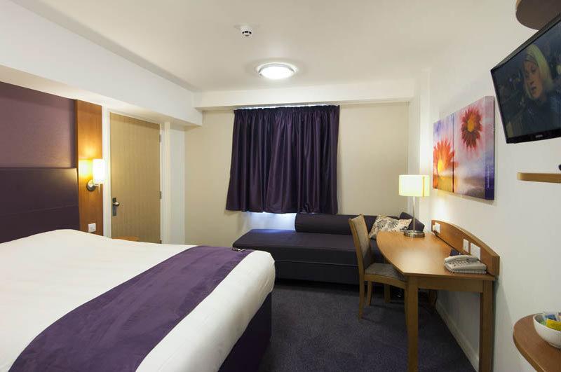 Premier Inn Peterborough - Ferry Meadows Zewnętrze zdjęcie